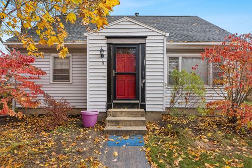 9 Parsons Street, Kennebunk, ME, 04043 | Card Image