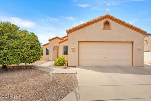 2652 S Falcon View Dr, Tucson, AZ, 85713-4384 | Card Image