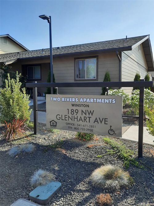 189 Nw Glenhart Ave, Winston, OR, 97496-9630 | Card Image