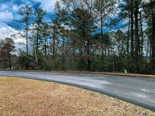 122 Coventry Cir, North Augusta, SC, 29860-9325 | Card Image
