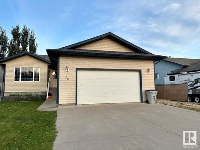 15 Poplar Dr, House other with 6 bedrooms, 3 bathrooms and null parking in Whitecourt AB | Image 1