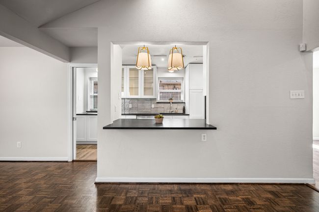 10654 Sandpiper Ln, House other with 3 bedrooms, 3 bathrooms and null parking in Dallas TX | Image 7