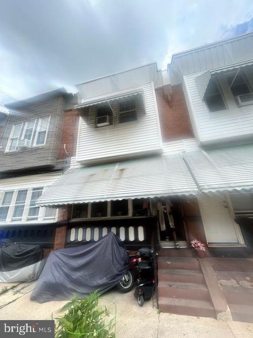 1425 S 28th St, PHILADELPHIA, PA, 19146-3702 | Card Image