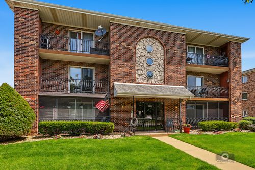 3e-8148 169th Street, Tinley Park, IL, 60477 | Card Image
