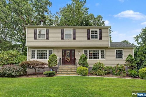 34 Cavell Pl, West Caldwell, NJ, 07006-7960 | Card Image