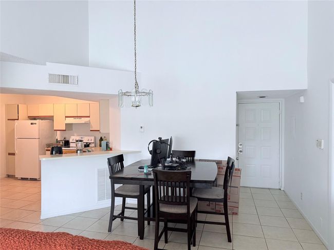 APT-304 - 9033 Wiles Rd, Condo with 2 bedrooms, 2 bathrooms and null parking in Coral Springs FL | Image 7