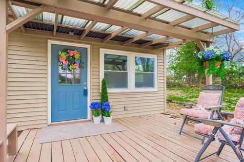 2419 S 13th Ter, Kansas City, KS, 66103-1633 | Card Image