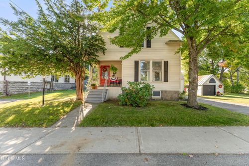 6 Library Ave, Warrensburg, NY, 12885-1210 | Card Image