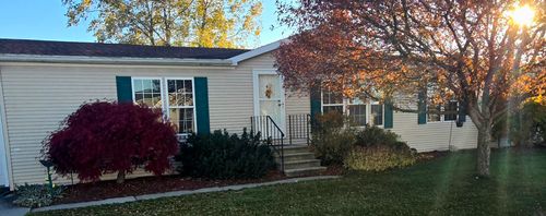 8638 Eagle St, Zeeland, MI, 49464-8913 | Card Image