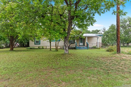 14230 State Highway 16 N, Medina, TX, 78055-3561 | Card Image