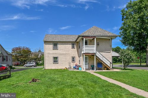 224 Henry St, POTTSTOWN, PA, 19464-4832 | Card Image