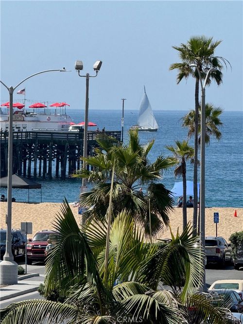 3-b-600 E Oceanfront, Newport Beach, CA, 92661 | Card Image
