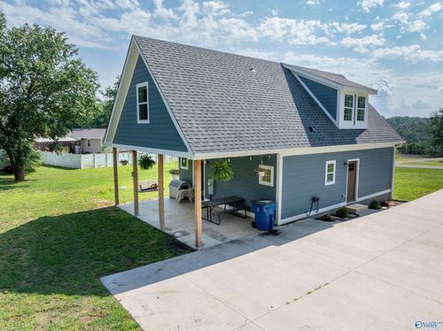 331 Ayers Cir, Grant, AL, 35747-9493 | Card Image