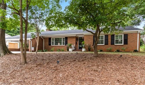 3119 Burkeshore Rd, Winston-Salem, NC, 27106-5531 | Card Image