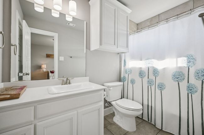 Full private bath for Jr Suite or second primary | Image 29