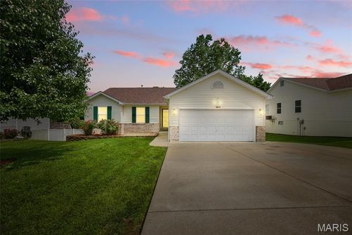 664 Santschi Dr, Herculaneum, MO, 63048-1618 | Card Image