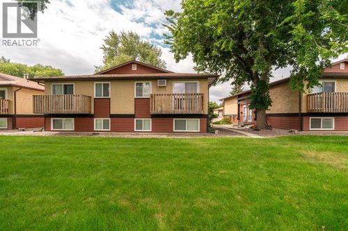 5 Acadia Rd W, Lethbridge, AB, T1K4C1 | Card Image