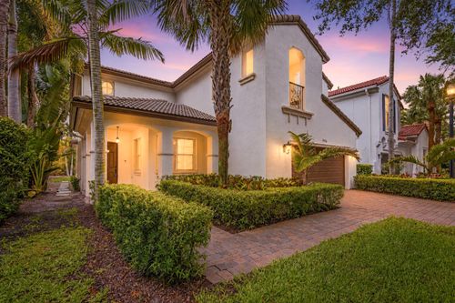 946 Mill Creek Dr, Palm Beach Gardens, FL, 33410-1511 | Card Image