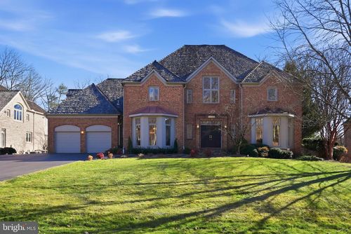 9860 Avenel Farm Dr, POTOMAC, MD, 20854-5409 | Card Image