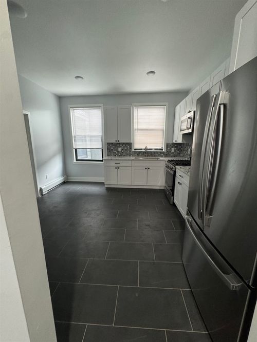 6720 Kennedy Blvd W, West New York, NJ, 07093-1714 | Card Image