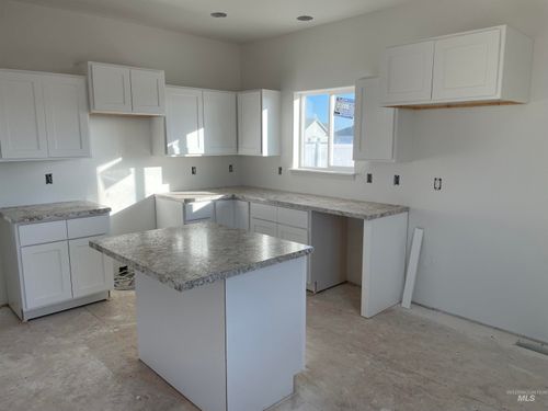 2039 Lowline Ave, Twin Falls, ID, 83301-8733 | Card Image