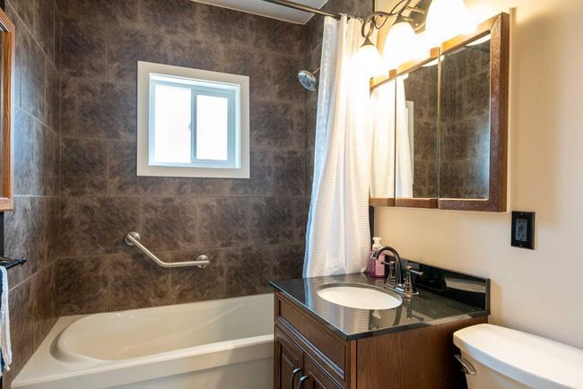 1209 18 St N, House detached with 3 bedrooms, 2 bathrooms and 6 parking in Lethbridge AB | Image 18