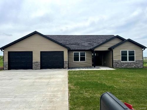 201 E Larkspur Ct, Hannibal, MO, 63401-5583 | Card Image