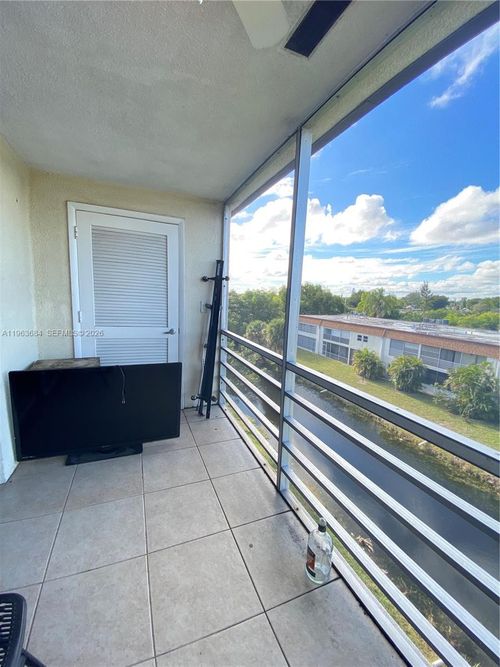 apt-404-6289 Lear Dr, Lake Worth, FL, 33462-2555 | Card Image