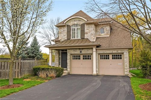 72 Mcgrath Crt, Dundas, ON, L9H0A5 | Card Image