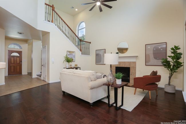 14307 Windy Crk, House other with 4 bedrooms, 4 bathrooms and null parking in Helotes TX | Image 10