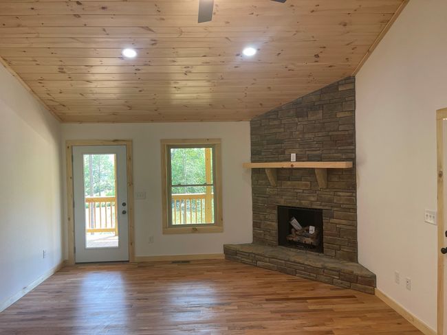 60 Lazy Creek Ln, Home with 2 bedrooms, 2 bathrooms and null parking in Murphy NC | Image 36