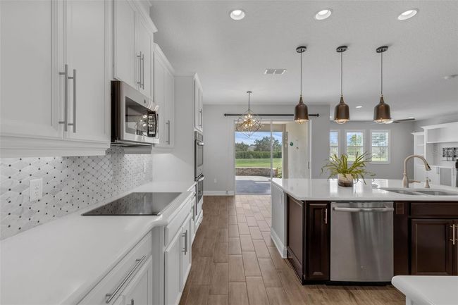 32004 Redtail Reserve Blvd, House other with 4 bedrooms, 4 bathrooms and null parking in SORRENTO FL | Image 8