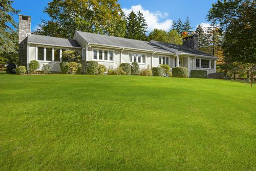 835 Ponus Rdg, New Canaan, CT, 06840-3417 | Card Image