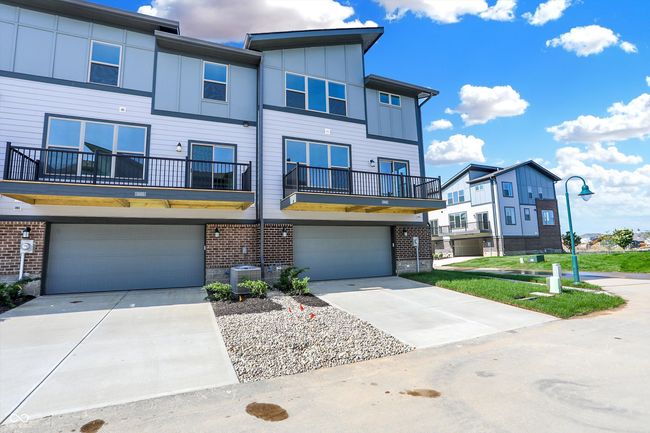 13421 Carlsbad Pl, Townhouse with 3 bedrooms, 4 bathrooms and null parking in Fishers IN | Image 43