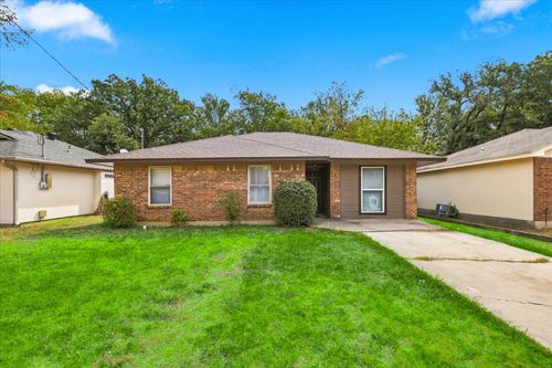 921 Baldwin St, Denton, TX, 76205-7907 | Card Image