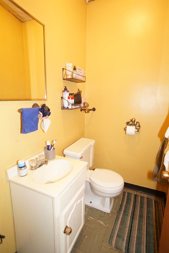 8402 E County Road 200 S, House other with 4 bedrooms, 2 bathrooms and null parking in New Point IN | Image 15