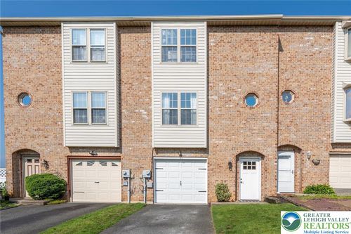 219 Flint Hill Rd, ALBURTIS, PA, 18011-9321 | Card Image
