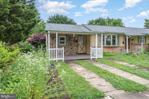 318 Virginia Rd, MECHANICSBURG, PA, 17050-3067 | Card Image