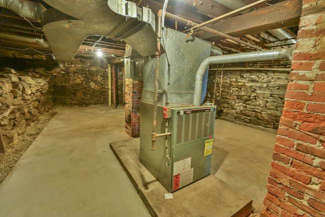 96 Water St, Home with 6 bedrooms, 2 bathrooms and 4 parking in Killingly CT | Image 30