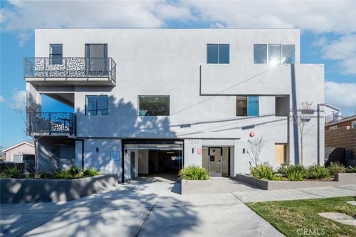 102-7341 Valmont St, Tujunga, CA, 91042-2213 | Card Image