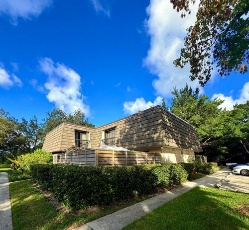 903 9th Ter, Palm Beach Gardens, FL, 33418-3608 | Card Image