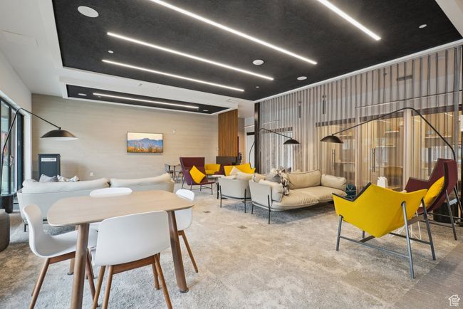 View of building lobby | Image 31