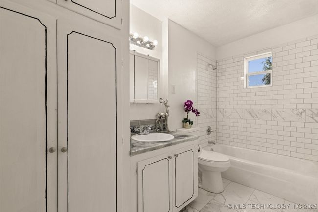 201 E 1 St St, House other with 2 bedrooms, 1 bathrooms and null parking in Claremore OK | Image 29