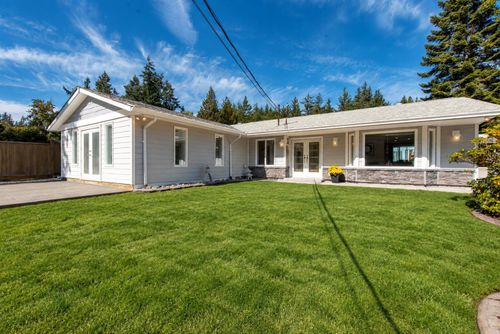 4144 Browning Road, Sechelt, BC, V7Z0A2 | Card Image