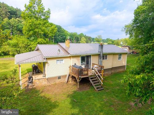 1222 Quaker Valley Rd, New Paris, PA, 15554-8503 | Card Image