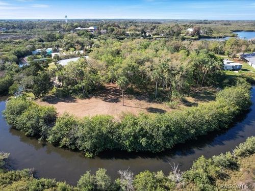 1465 S Surf Loop, Crystal River, FL, 34429-5119 | Card Image