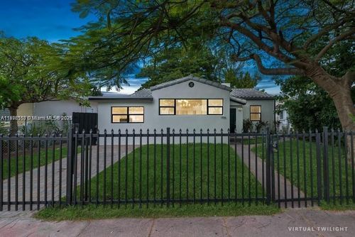 1915 Normandy Dr, Miami Beach, FL, 33141-4405 | Card Image