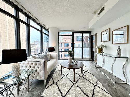 1107-38 Grenville St, Toronto, ON, M4Y1A5 | Card Image