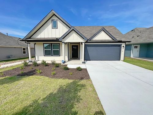 116 Sweetwater Creek Ln, Hutto, TX, 78634-2467 | Card Image