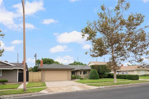 2109 Eastside Ave, Santa Ana, CA, 92705-7128 | Card Image